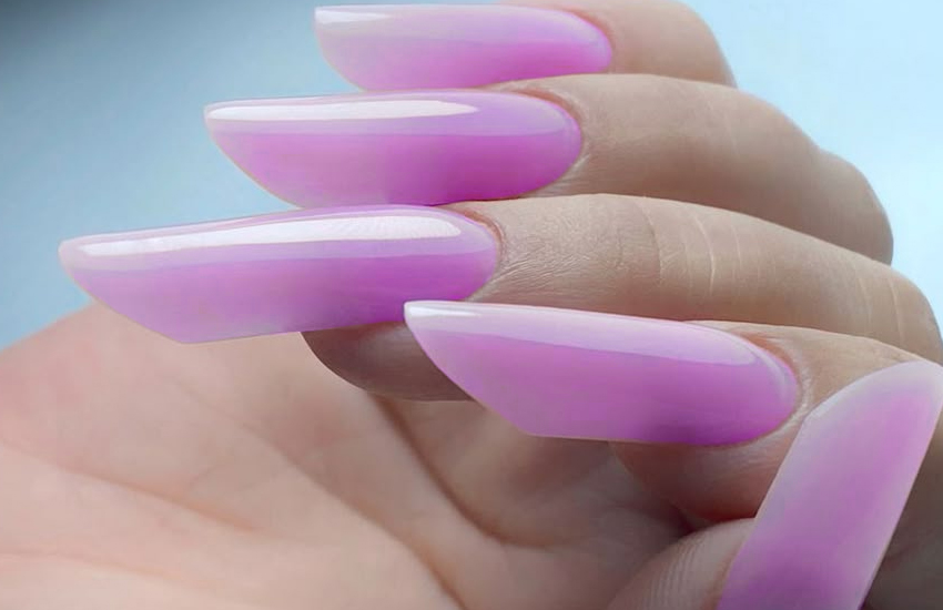 Háztető formájú műköröm díszítés (edge díszítés)