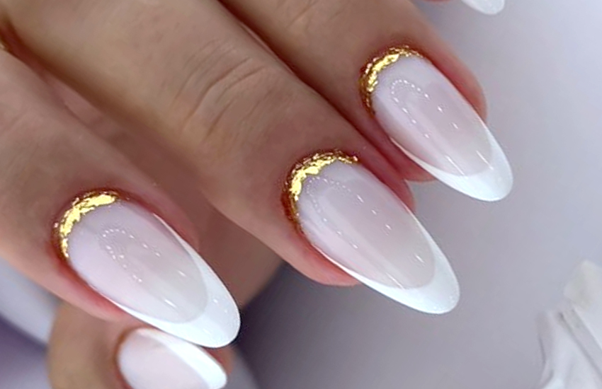 Francia műköröm minták