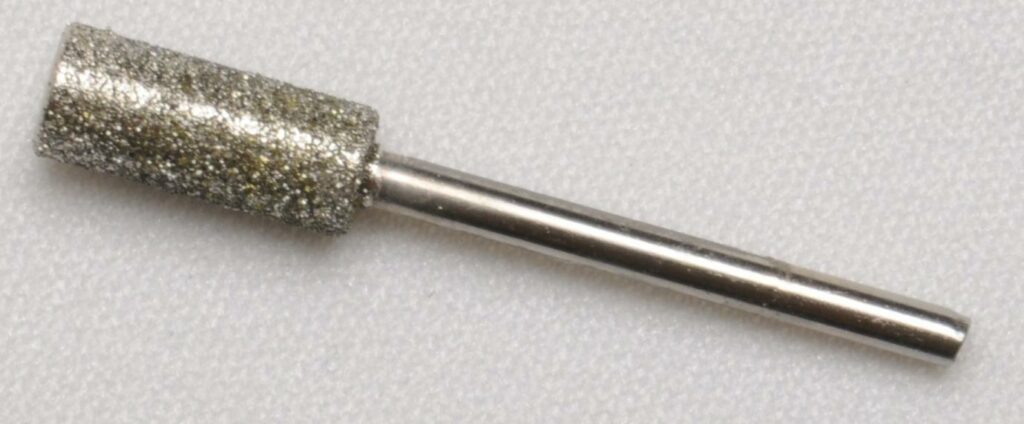 Gy&eacute;m&aacute;nt henger csiszol&oacute;fej