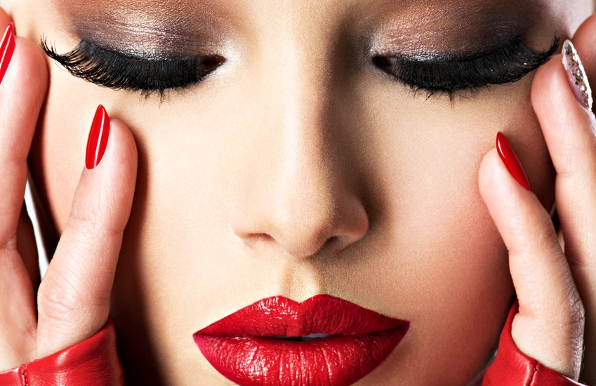 Tippek- hogyan maradjon a körmünk erős és szexi, körömápolás házilag